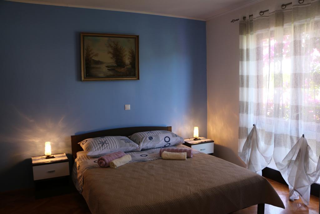 Apartments Milatic Jelsa  Exterior foto
