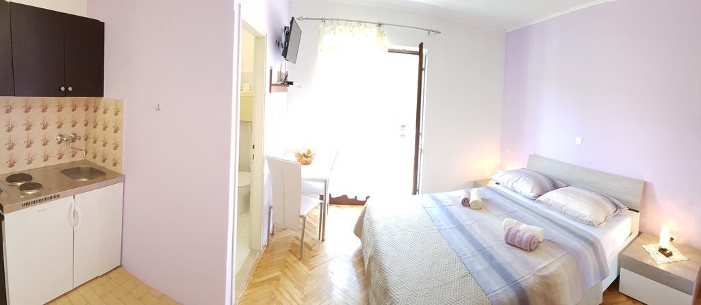 Apartments Milatic Jelsa  Exterior foto